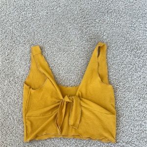 Cropped knot tie top